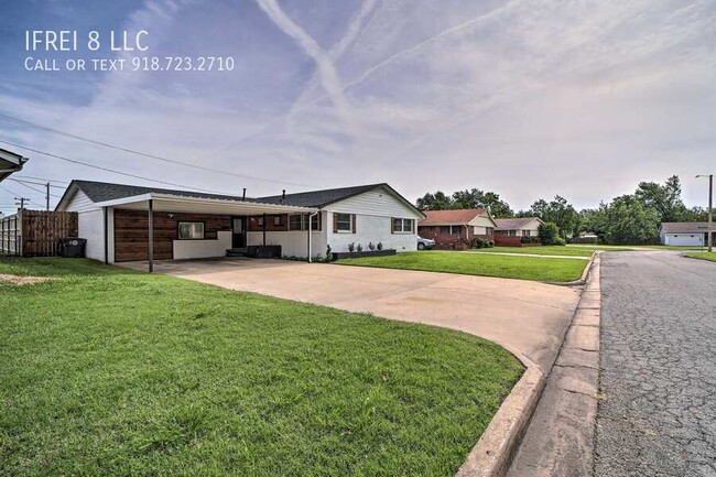 Building Photo - Midtown 4beds and 3 bath home completely u...