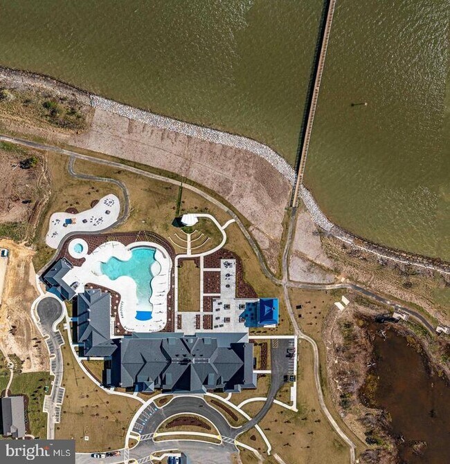 Building Photo - 215 Kingfisher Ln