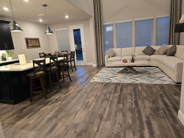 Building Photo - 2009 Binns Dr