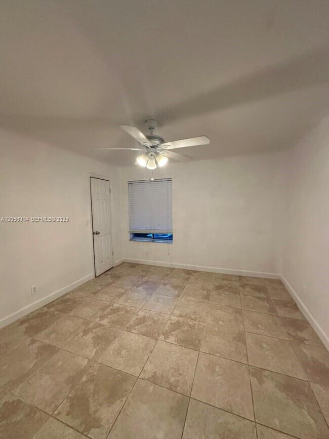 Building Photo - 3330 Pinewalk Dr N