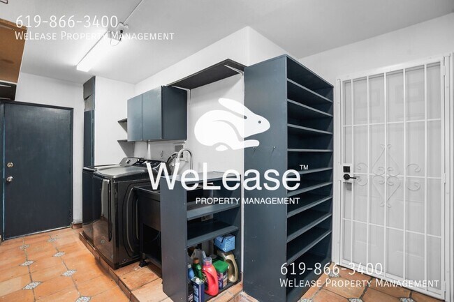 Building Photo - 9165 Meadowrun Pl