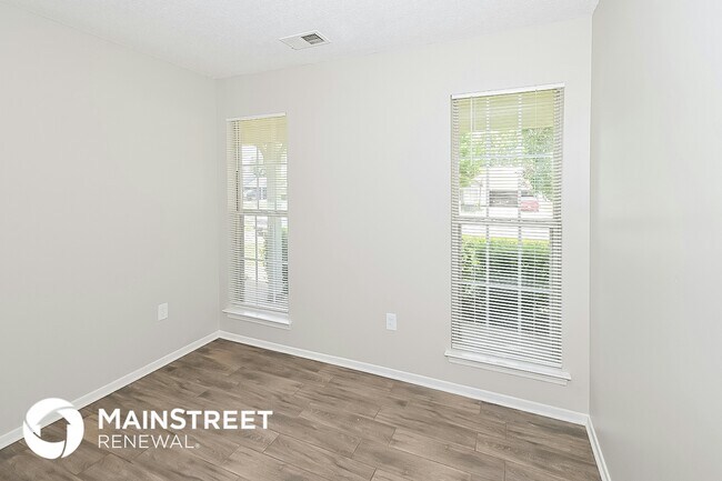 Building Photo - 4223 Highgate Dr
