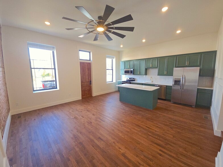 Building Photo - 1207 Lee St