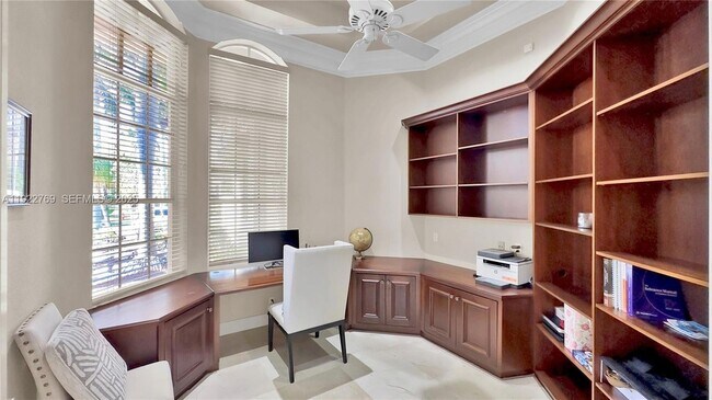 Building Photo - 2530 Monterey Ct