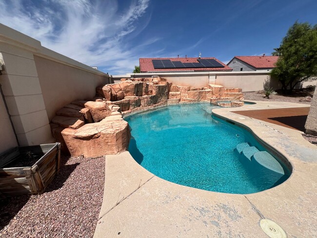 Building Photo - Pool and Spa Home - Beat the Heat