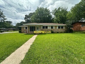 Building Photo - 3 Bd, 1.5 Ba, Home in Jacksonville