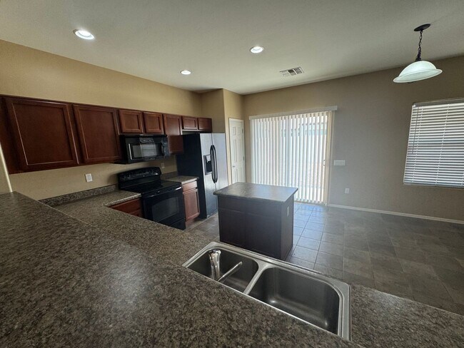 Building Photo - Red Rock Home