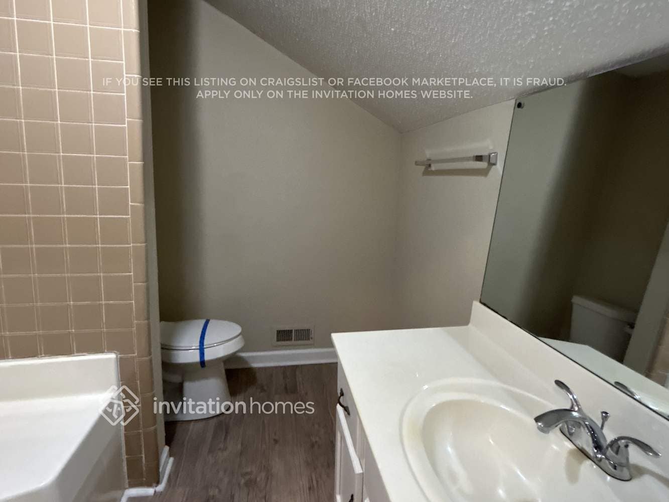 Building Photo - 2529 Country Lake Cir