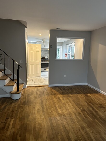 Building Photo - 24 Huron Ave