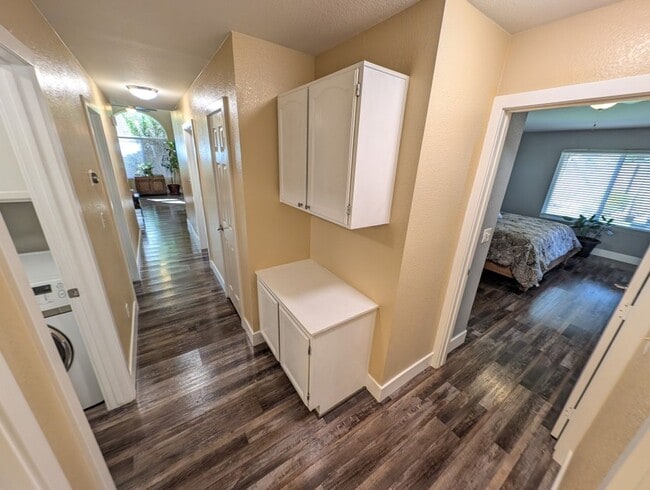 Building Photo - 7435 Falcon Rock Dr