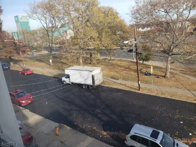 Building Photo - 187 Milford Ave