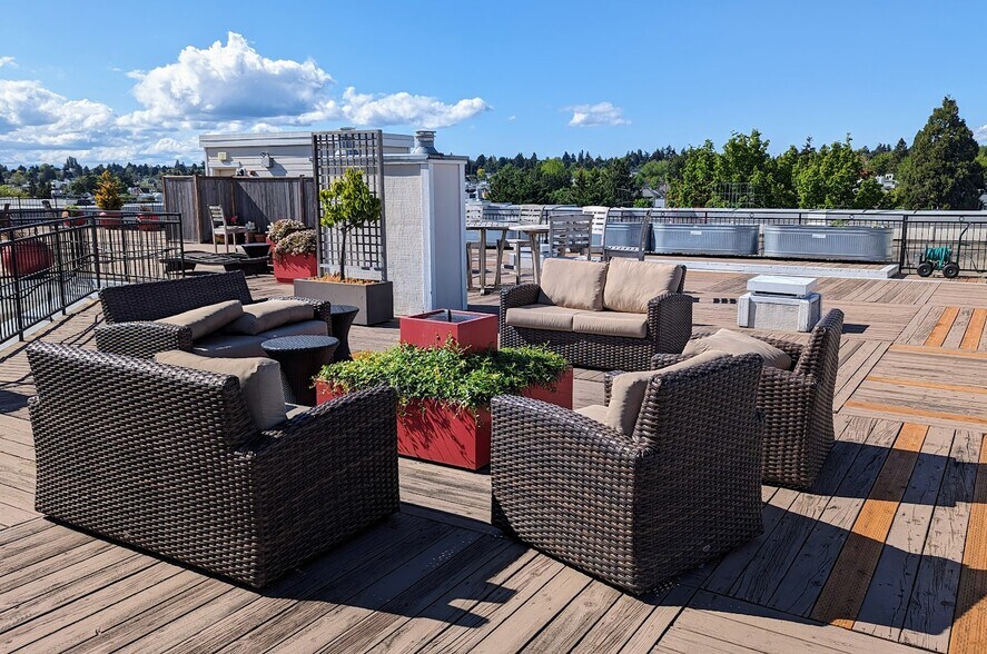 Roofdeck - 1525 NW 57th St