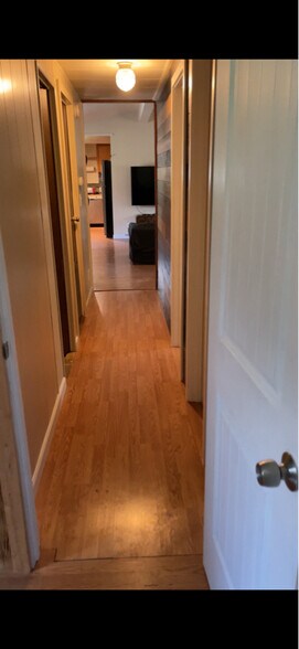 Building Photo - 14742 Bluegrass Loop