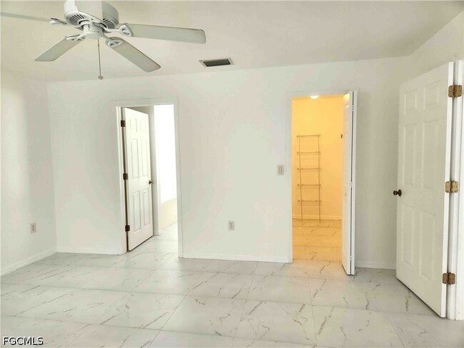 Building Photo - 14980 Coopers Hawk Way