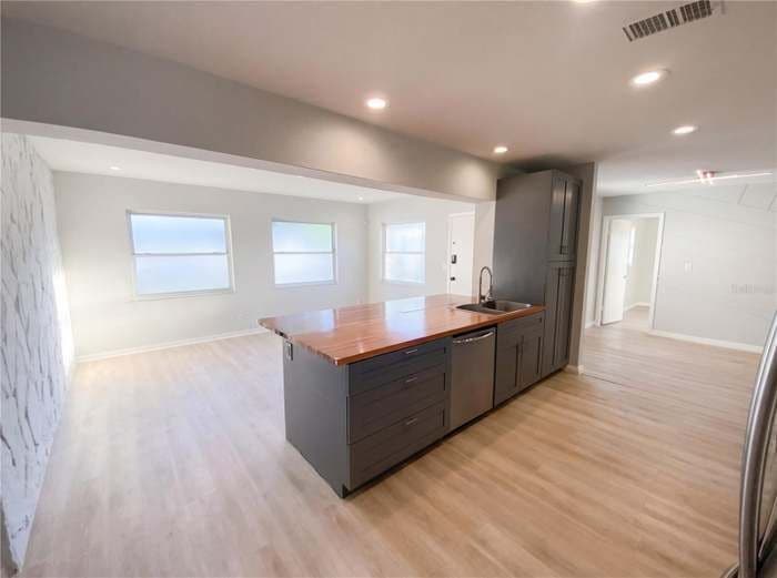 Building Photo - 408 Ocean Ct