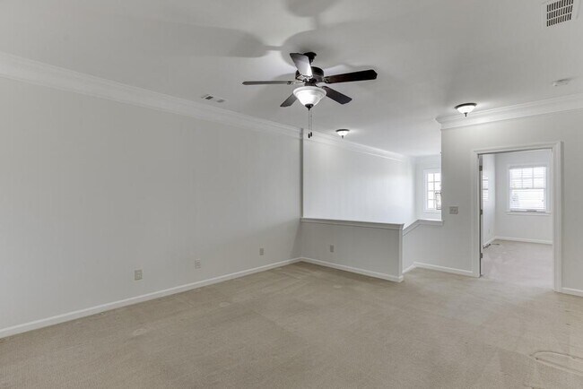 Building Photo - 6925 Fellowship Ln