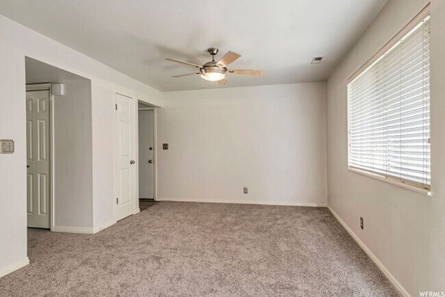 Building Photo - AWESOME GROUND FLOOR CONDO IN OREM