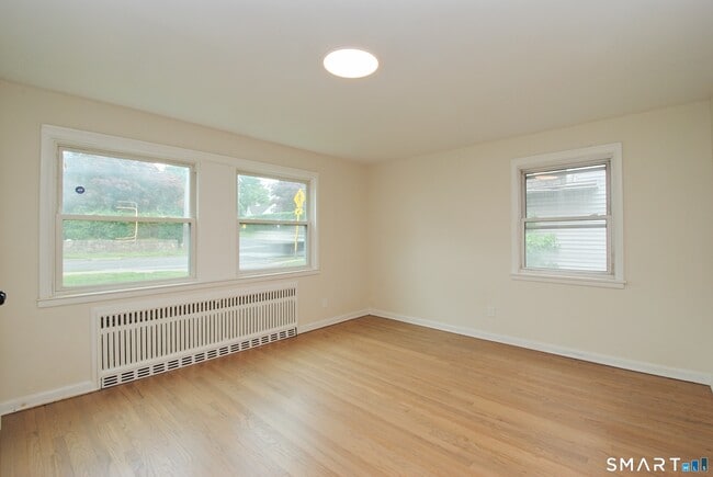 Building Photo - 306 Courtland Ave