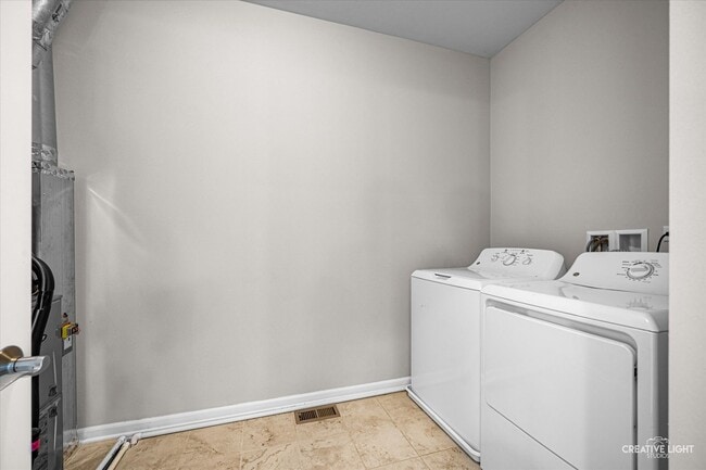 Building Photo - 4182 Royal Mews Cir