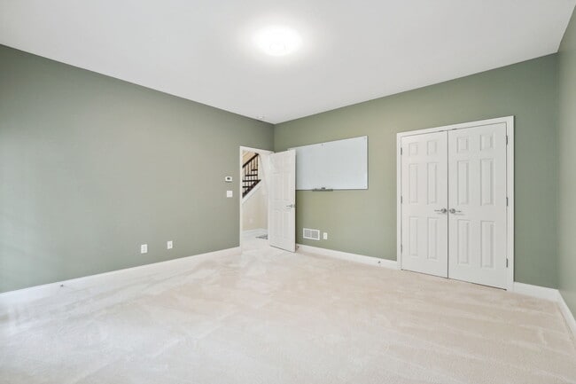 Building Photo - 4913 Greylock Walk SE