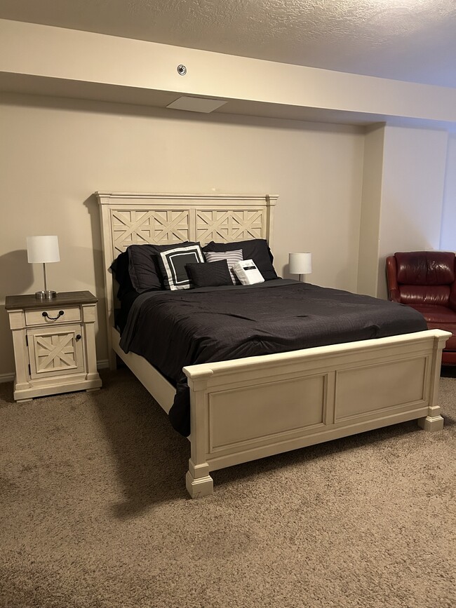 Building Photo - 5 S 500 W