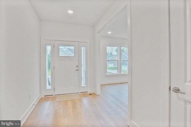 Building Photo - 42779 Cannon Chapel Dr