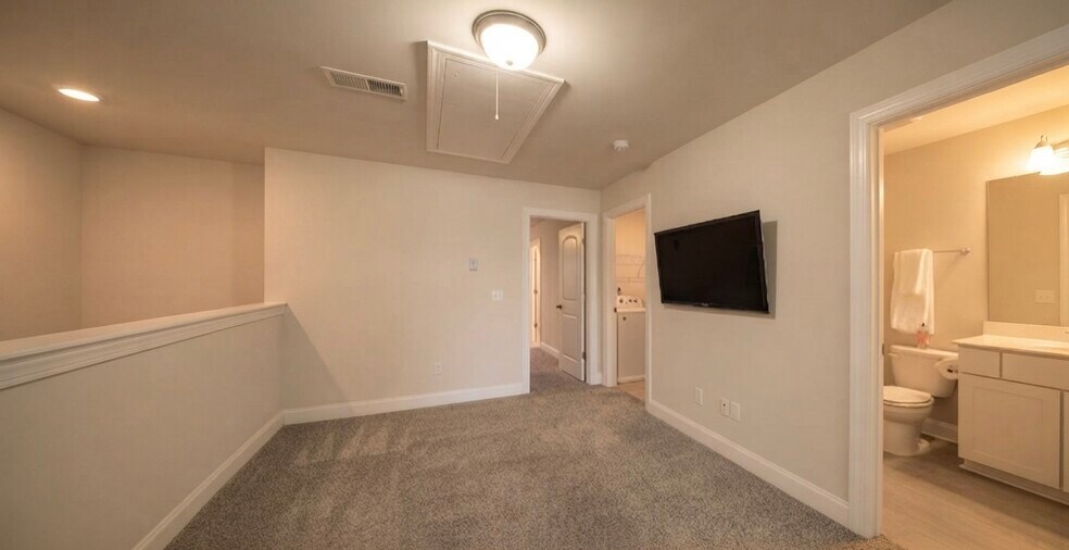 Building Photo - 857 Longleaf Ln