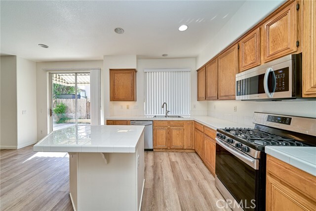 Building Photo - 22859 Morro Dr