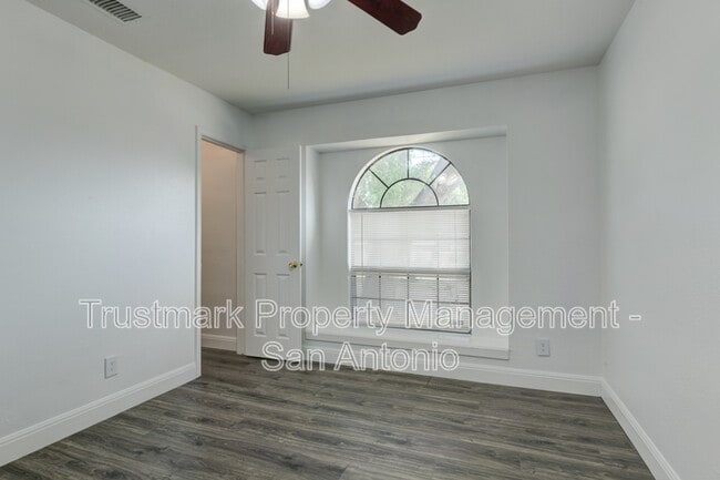 Building Photo - 514 Freiling
