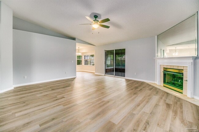 Building Photo - 9144 Sebring Dr