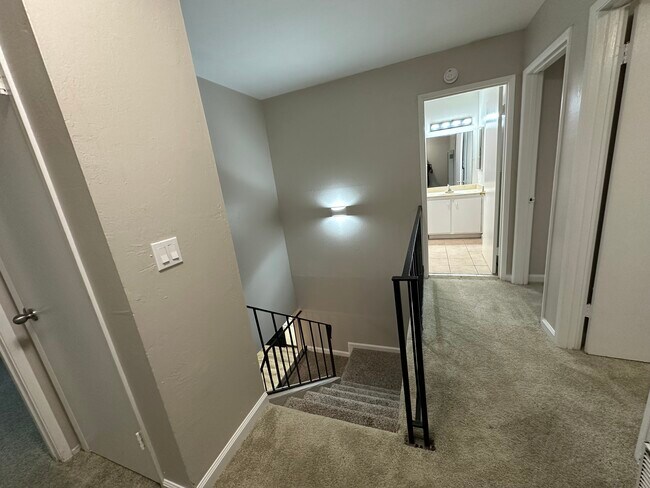 Building Photo - 3685 Cape Cod Ct