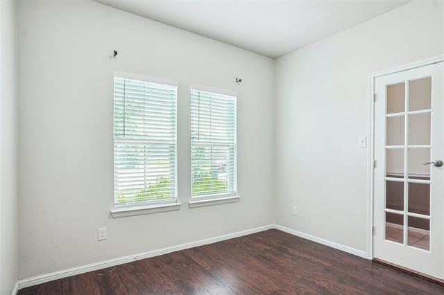Building Photo - 9300 Castorian Dr
