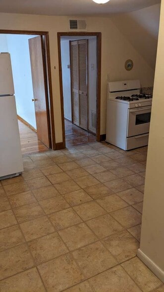 Building Photo - 11 Falmouth St