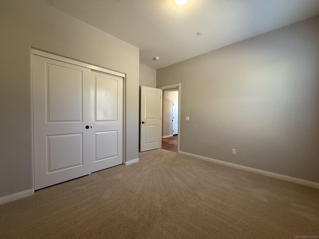 Building Photo - 2757 Overlook Point Dr