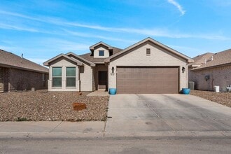 Building Photo - 1221 Big Easy St