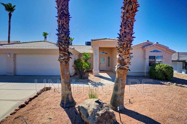 Building Photo - 304 Acoma Blvd S