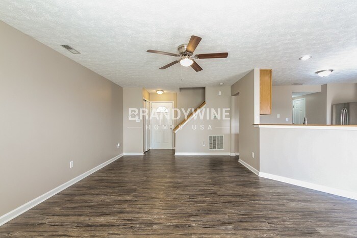 Building Photo - 2733 Dawnlake Dr