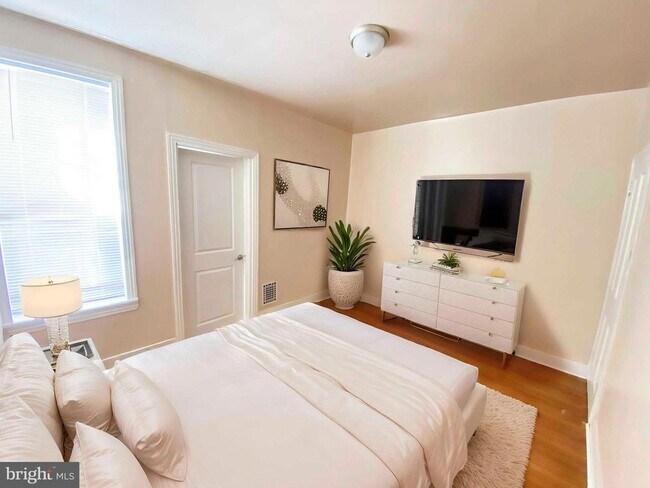 Building Photo - 2848 N Lee St