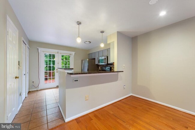 Building Photo - 6474 Brick Hearth Ct