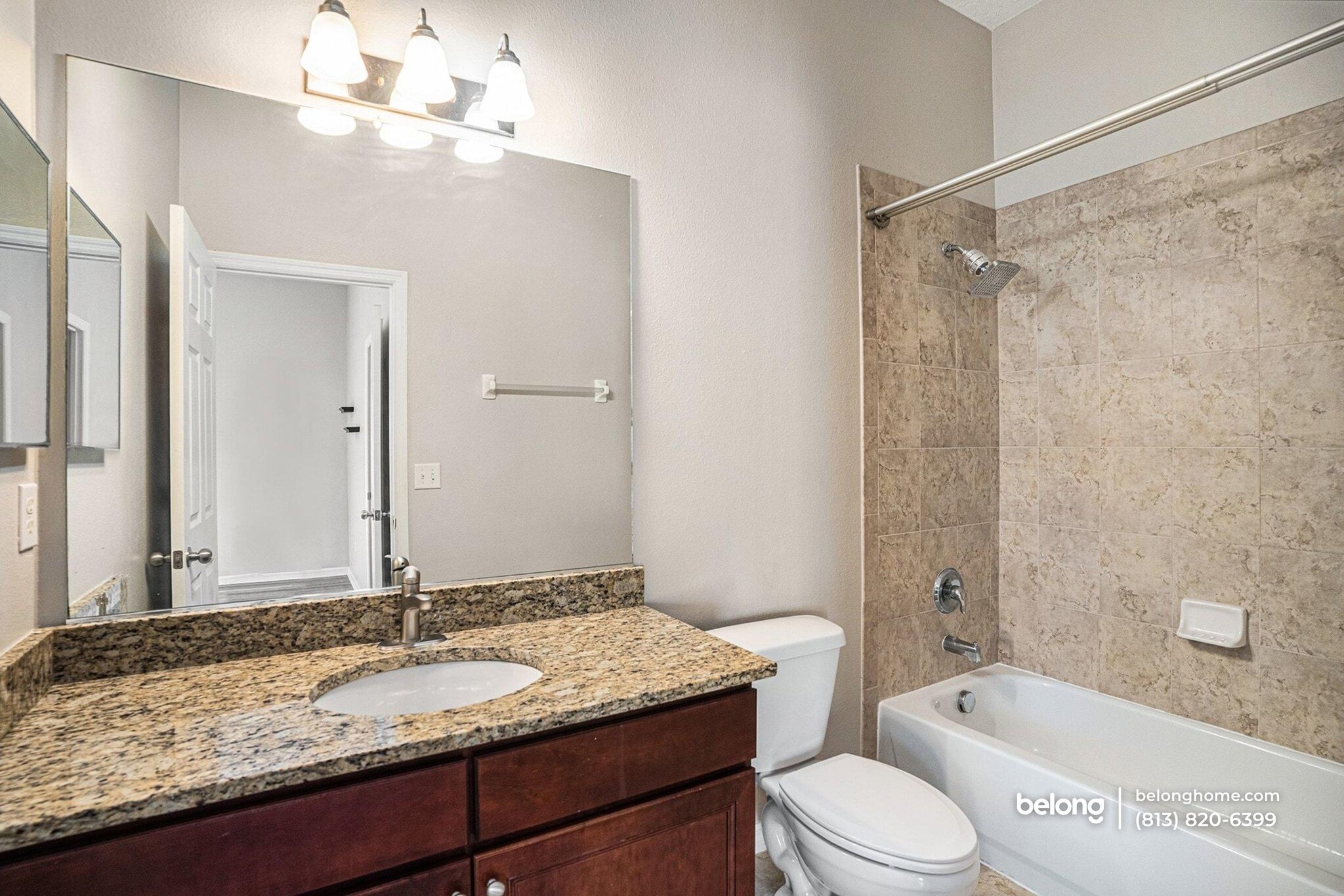 Building Photo - 7554 Tamarind Ave