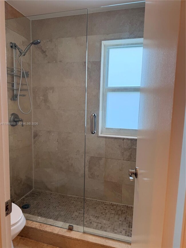 Building Photo - 5570 SW 70th Pl S