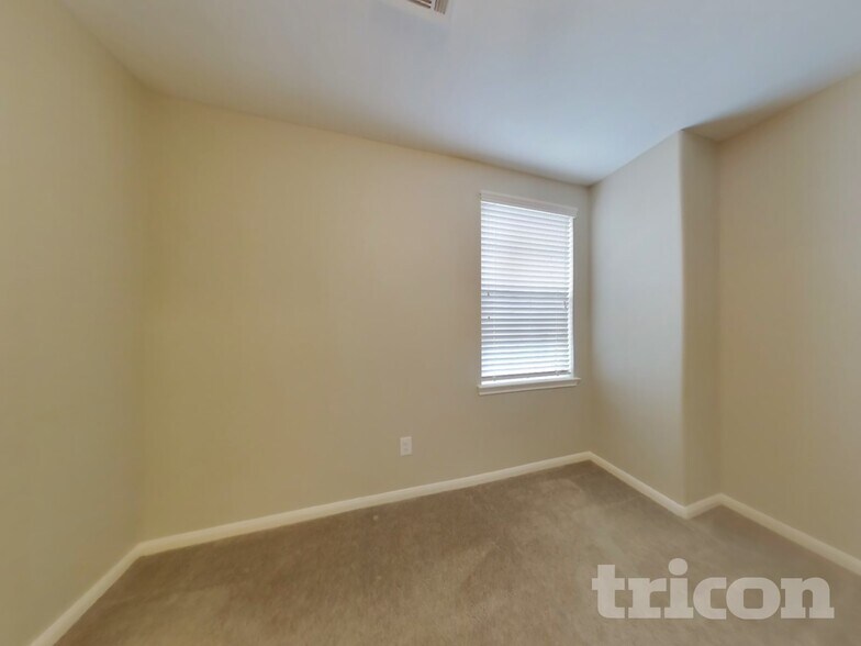 Building Photo - 11627 Glendale Ridge Ct