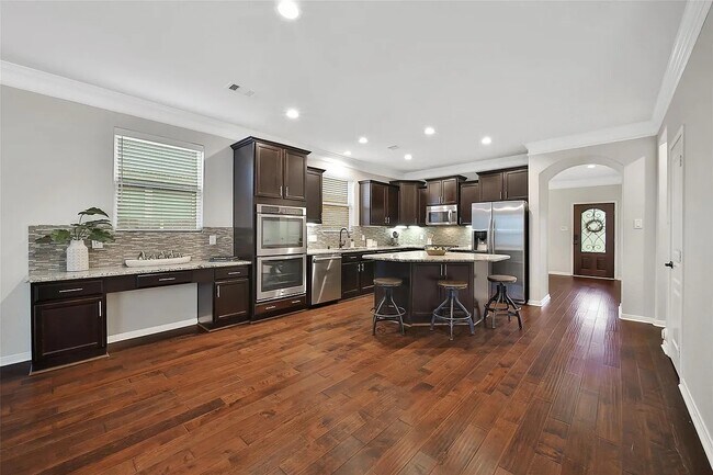Building Photo - 28723 Baughman Ridge Dr