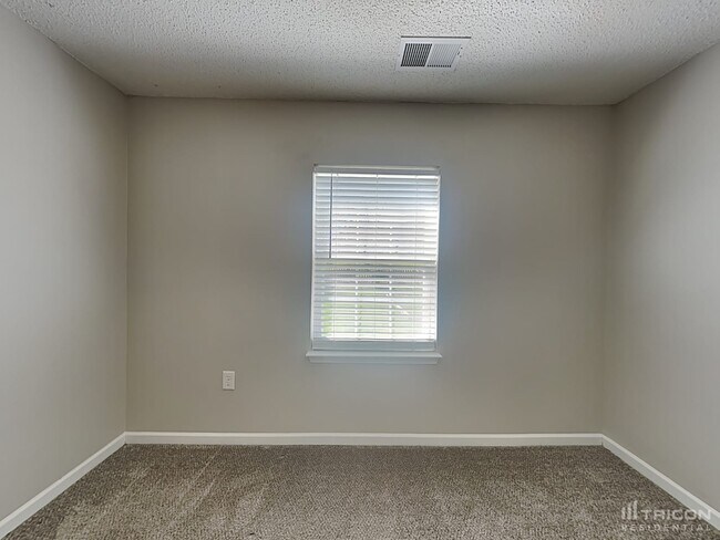 Building Photo - 13505 Philip Michael Rd