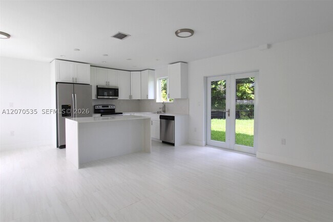 Building Photo - 16035 SW 299th Terrace