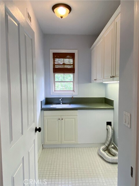 Building Photo - 18 Via Armilla