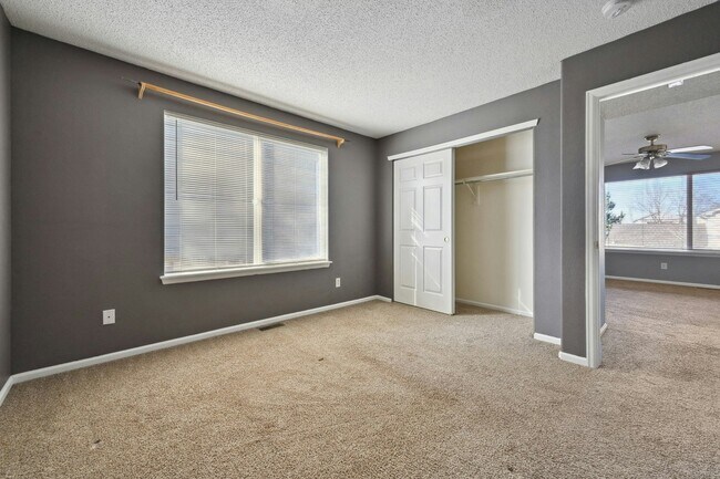 Building Photo - 5633 S Yakima St
