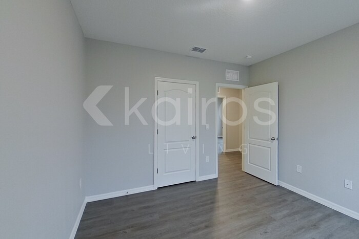 Building Photo - 32037 Katelin Cir