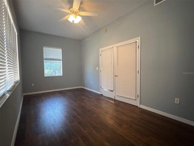 Building Photo - 642 Wells Ct