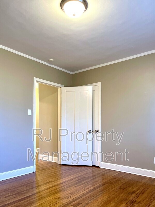 Building Photo - 1598 Marianna St
